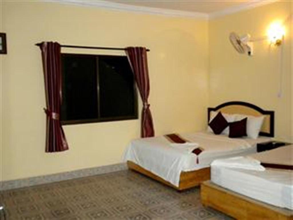 Golden Boat Guesthouse Phnom-Penh Buitenkant foto