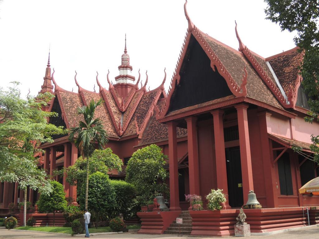 Golden Boat Guesthouse Phnom-Penh Buitenkant foto