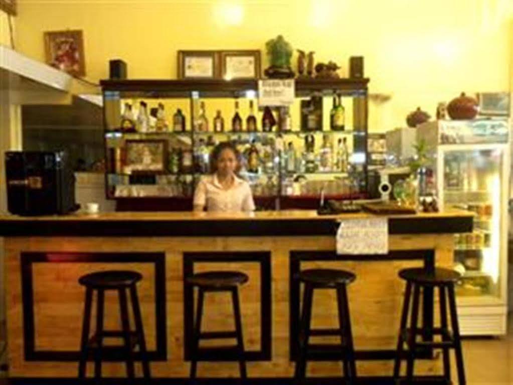 Golden Boat Guesthouse Phnom-Penh Buitenkant foto