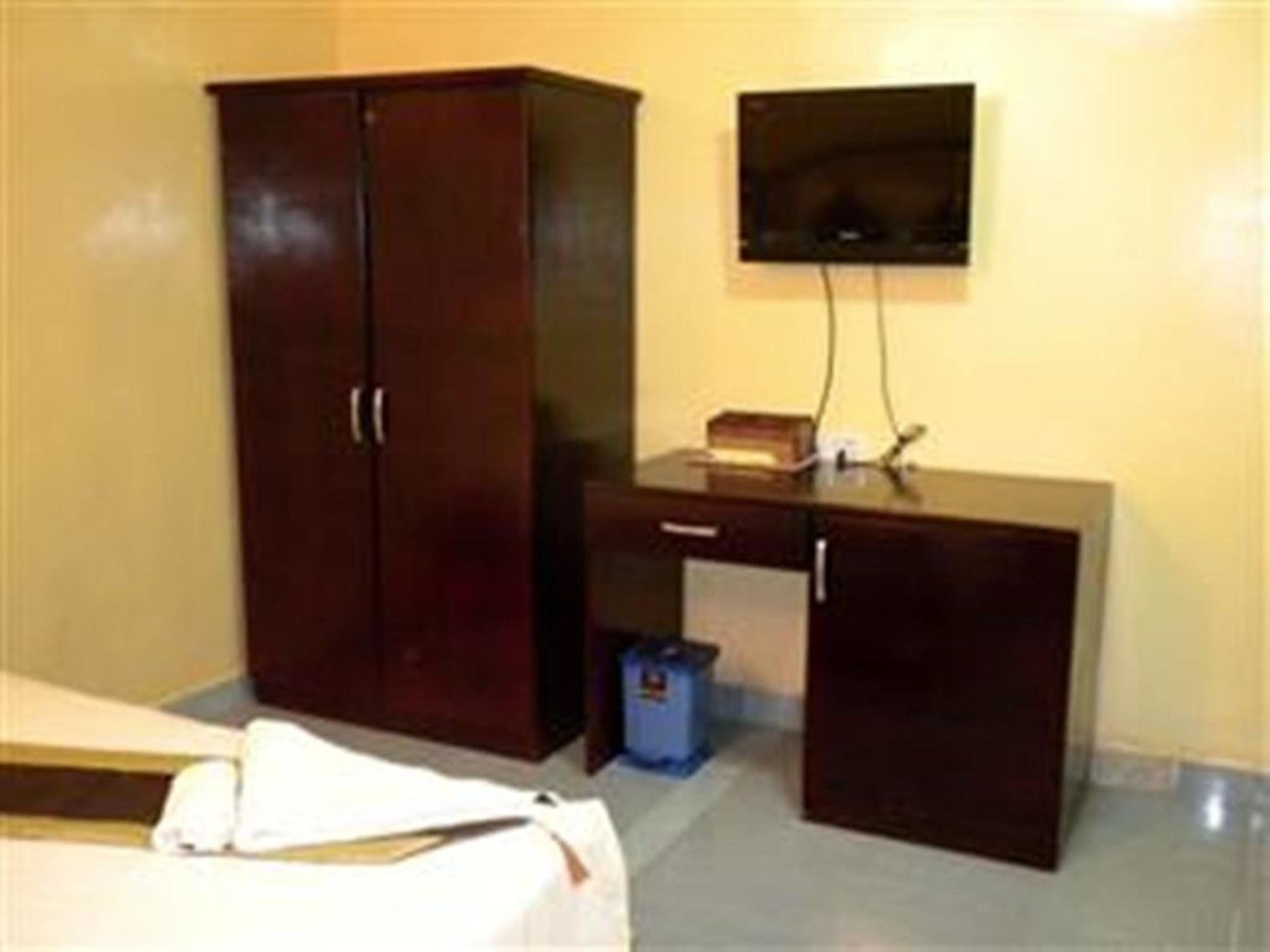 Golden Boat Guesthouse Phnom-Penh Buitenkant foto