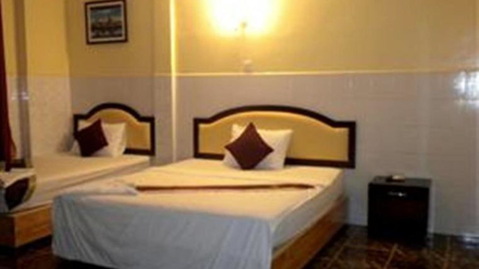 Golden Boat Guesthouse Phnom-Penh Buitenkant foto
